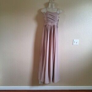 NWT Lulu’s Chiffon Maxi Bridesmaids Dress Size M Beige Cream